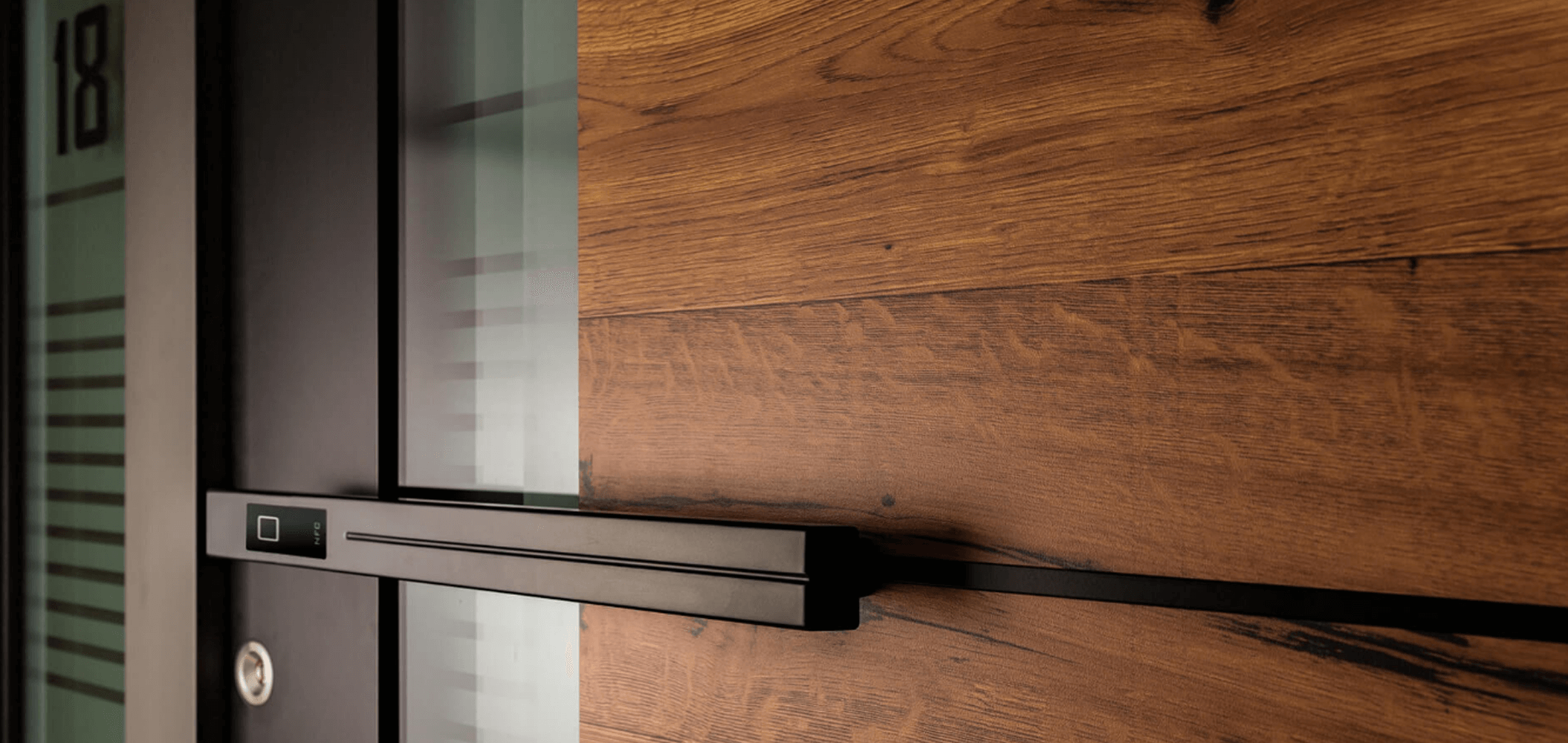 Деталь дверей